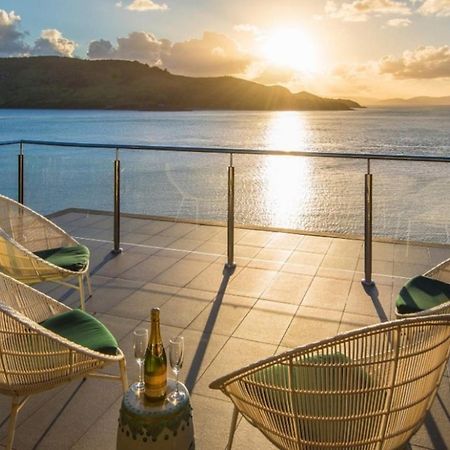 Yacht Club 19 Villa Bijou De Mer Ocean Front Private Pool 2 Buggies Hamilton Island Exterior photo