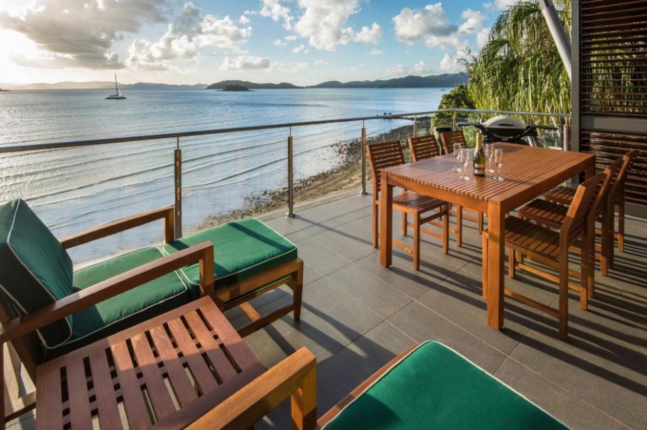 Yacht Club 19 Villa Bijou De Mer Ocean Front Private Pool 2 Buggies Hamilton Island Exterior photo